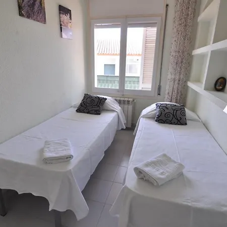 Rnet - Gran Via Apartment Roses